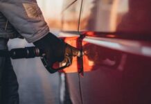До 20 литров на авто: на АЗС ограничили продажу топлива