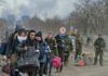 Колона з 4 тисячами маріупольців доїжджає до Запоріжжя: люди кілька днів стояли у полі