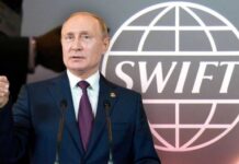 Обеднела вдвое: названы последствия санкций для экономики РФ