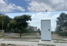 В Одесской области уже второй год не могут достроить знаменитый зеркальный туалет