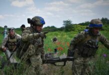 Майже 600 окупантів, 9 танків та 40 крилатих ракет: в Генштабі порахували втрати росіян за добу