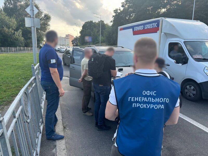 Начальник Голосіївського військкомату Києва попався на переправці ухилянтів за кордон