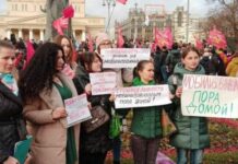 путін боїться дружин окупантів: кремль хоче їх підкупити