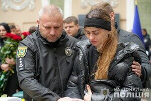 В Одессе простились с полицейскими, погибшими в результате ракетного удара 18 ноября
