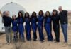 Женский экипаж Blue Origin благополучно вернулся на Землю