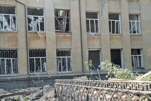 РФ атаковала баллистикой учебное заведение в Одесской области: под завалами могут быть люди (обновлено)