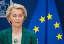 ЕС откладывает введение ответных тарифов против США