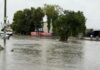Є місця, де вода сягає майже трьох метрів: дощі затопили Львів (фото)