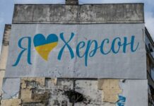 Через ризик для життя автівки їздять по дорогах міста на швидкості під сто кілометрів: як живуть мешканці Херсону