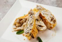 Яблучний струдель з маком і горішками: смачні ласощі для осінніх чаювань