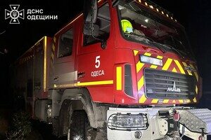В квартирах заблокировало людей, есть пострадавшие: последствия ночной атаки БпЛА на Одессу (обновлено)
