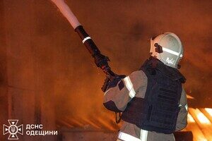 В квартирах заблокировало людей, есть пострадавшие: последствия ночной атаки БпЛА на Одессу (обновлено)
