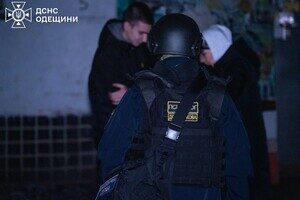 В квартирах заблокировало людей, есть пострадавшие: последствия ночной атаки БпЛА на Одессу (обновлено)