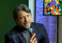 «Половина фейків проти волонтерського руху походить з росії, а ще половина — від Порошенка», — Притула
