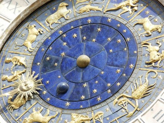 Водоліям — не розслаблятися, а Скорпіонам — не прогавити свій шанс: гороскоп на 30 січня для всіх знаків Зодіаку