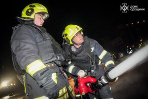 Массированный дроновый обстрел Одессы: под ударом оказалась портовая инфраструктура (обновлено)