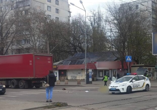 Смертельное ДТП на Пасху: в Пересыпском районе Одессы погибла женщина