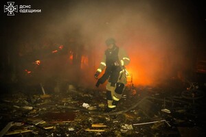 РФ ударила по судну и резервуарам с маслом в Одесской области: пострадал человек
