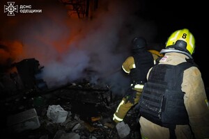 РФ ударила по судну и резервуарам с маслом в Одесской области: пострадал человек