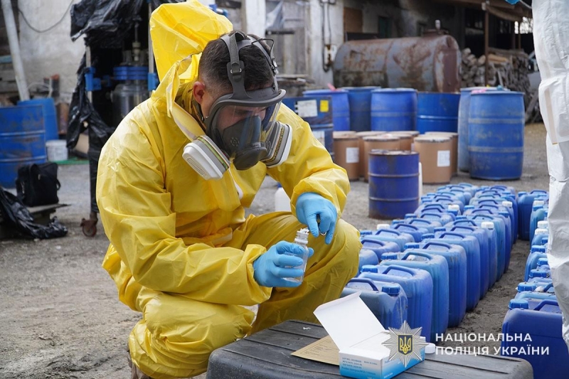 На Тернопільщині знищено масштабну нарколабораторію: вилучені наркотики на 700 млн грн (фото)